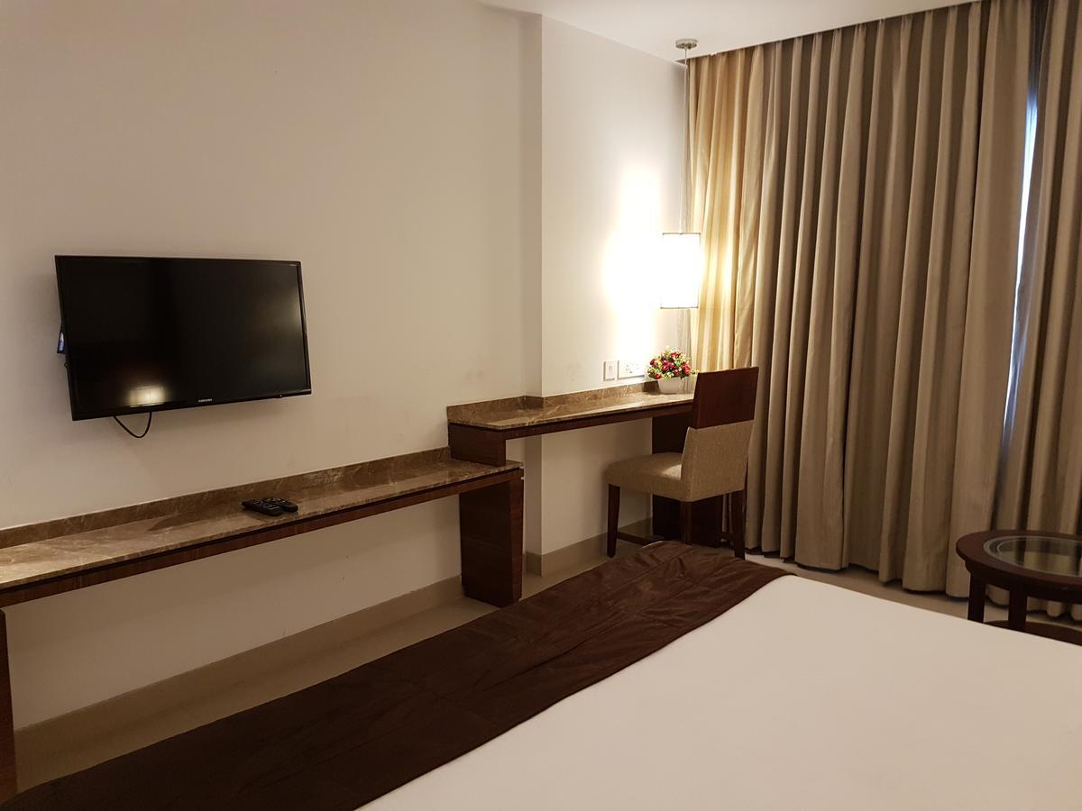 Hotel Urvashi Residency Chennai Exterior foto
