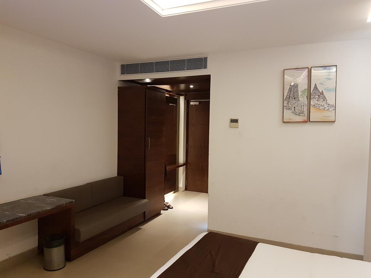 Hotel Urvashi Residency Chennai Exterior foto